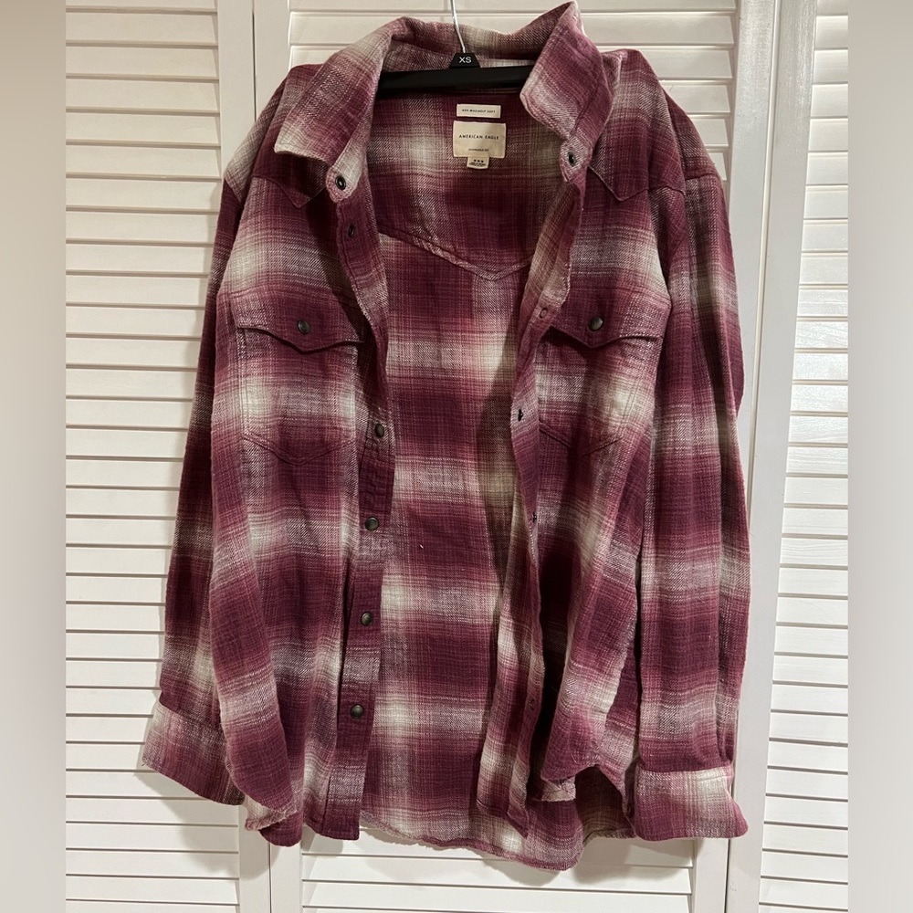 American Eagle Flannel Top